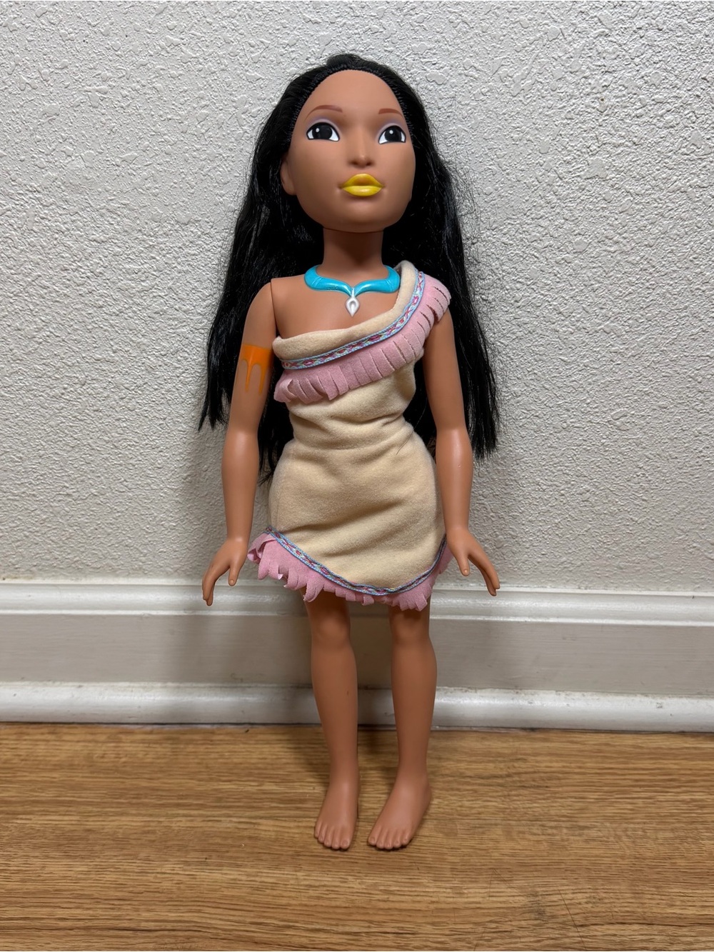 Vintage Mattel 1995 Pocahontas 16” Disney Princess Fashion Doll Dress Necklace